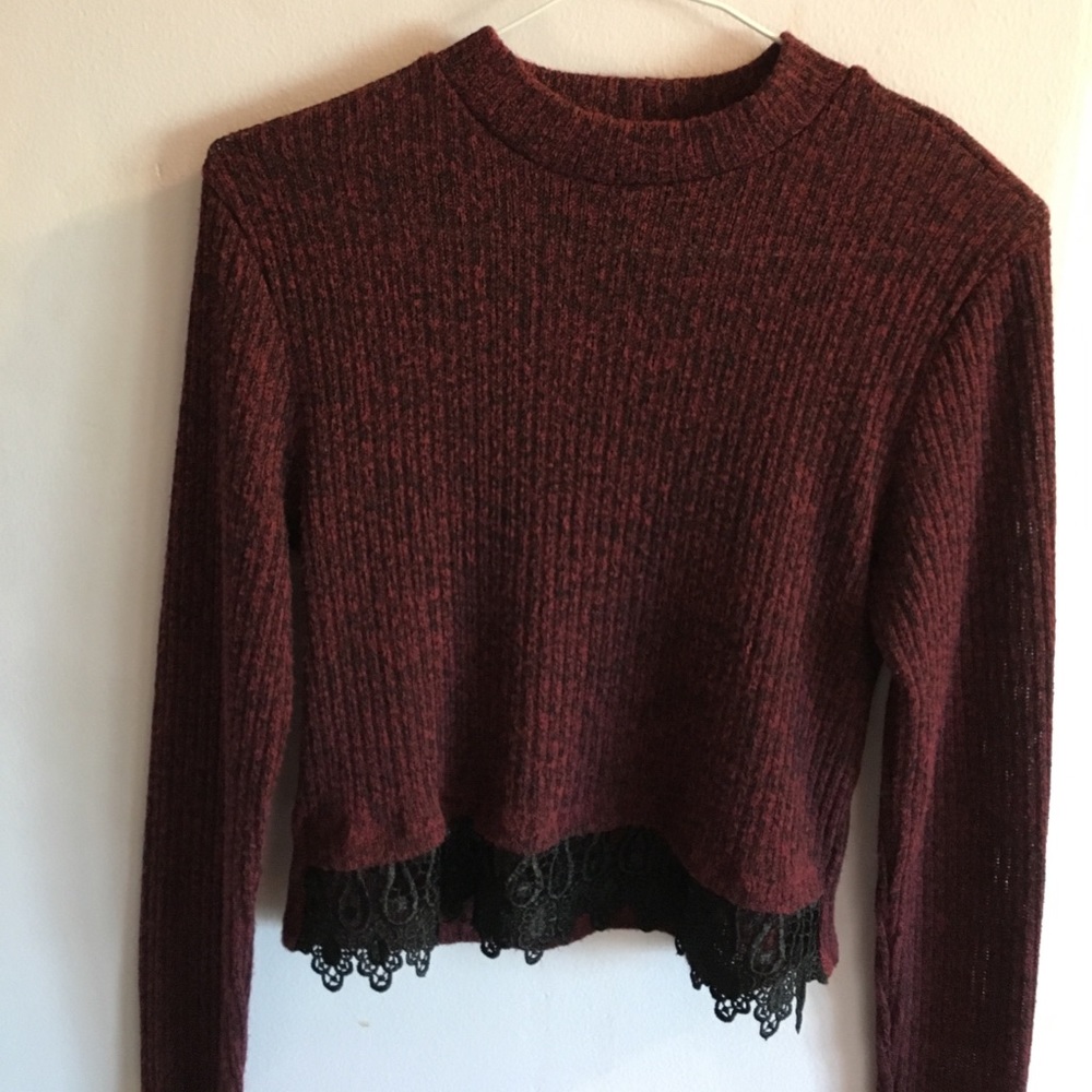 Lace and kitted crop too